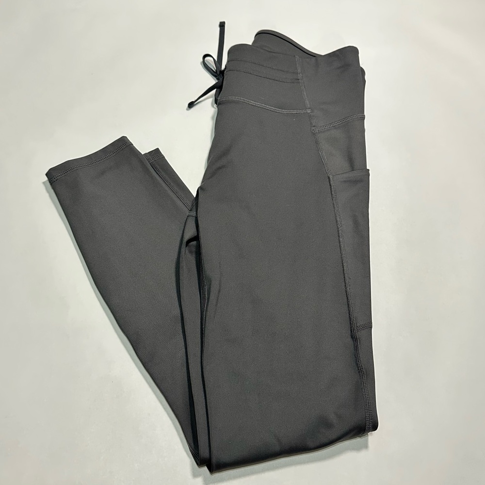Fabletics black leggings with pockets size small